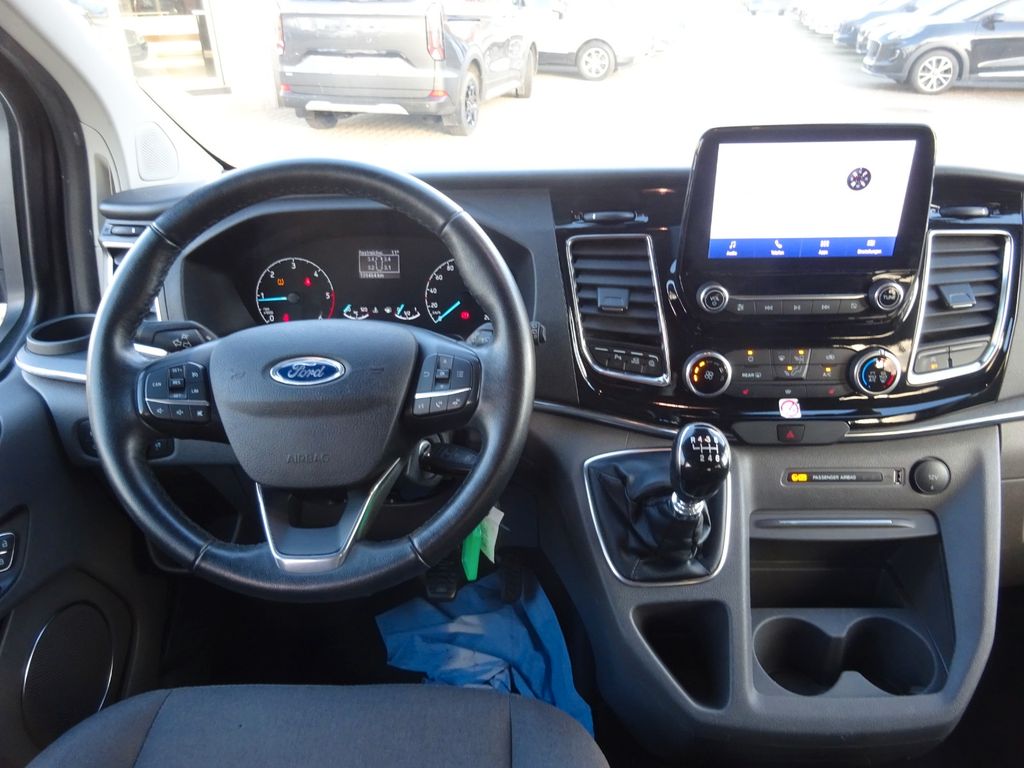 Ford Tourneo Custom 2021