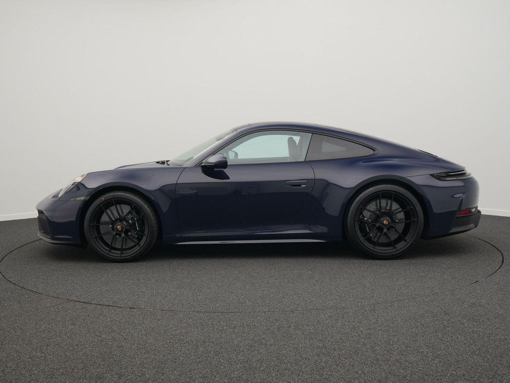 Porsche 992 2025