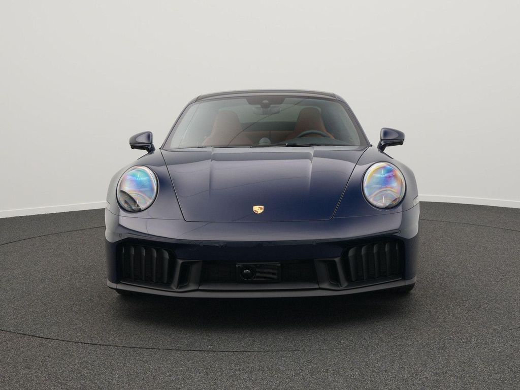Porsche 992 2025