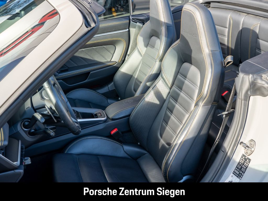 Porsche 992 2023