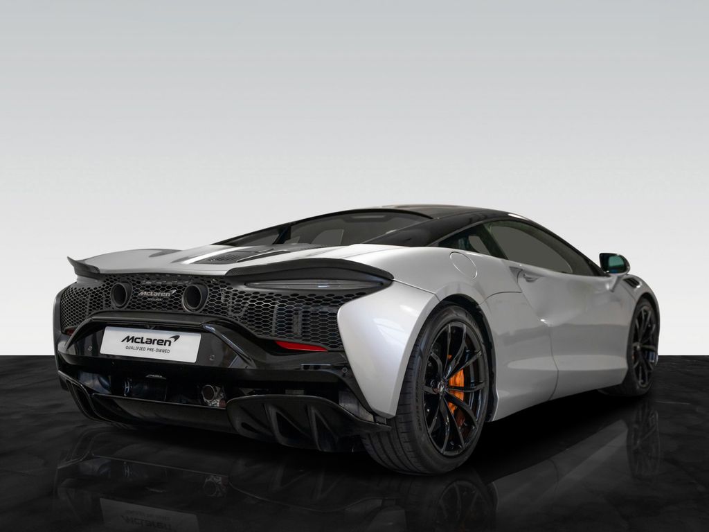 McLaren Artura 2024