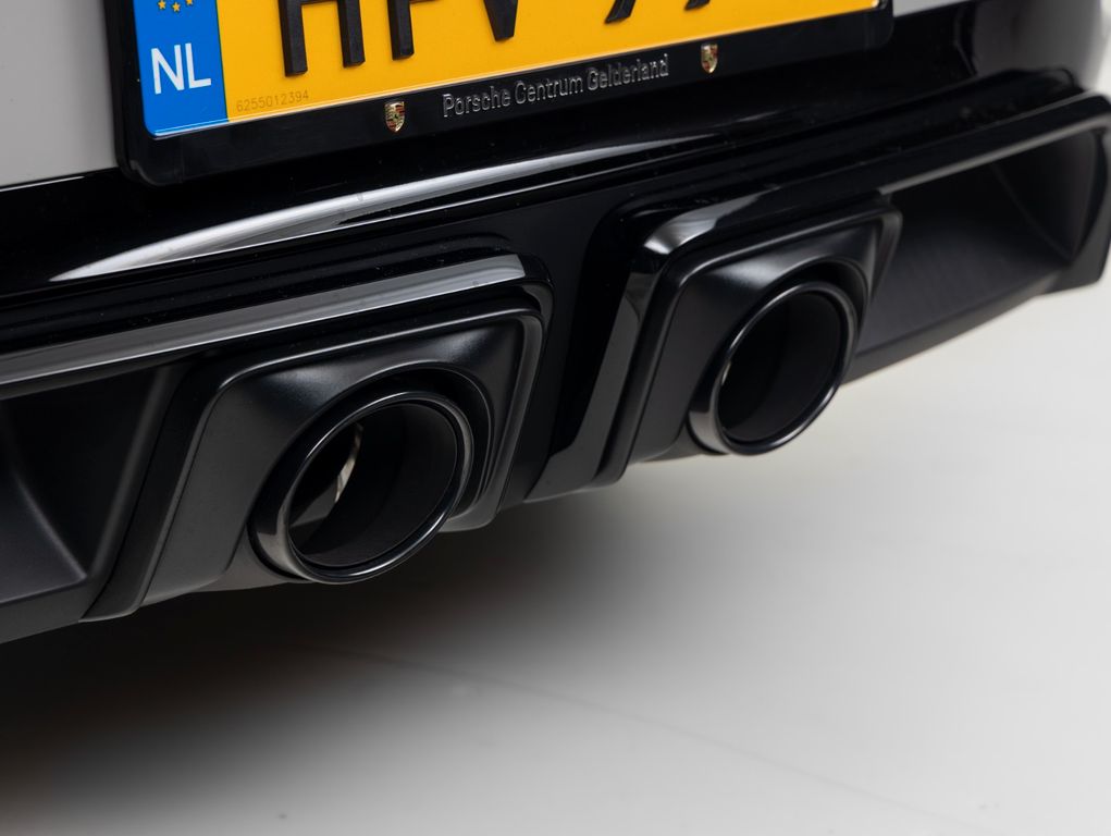 Porsche 992 2025