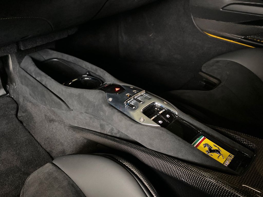 Ferrari 296 GTB 2023