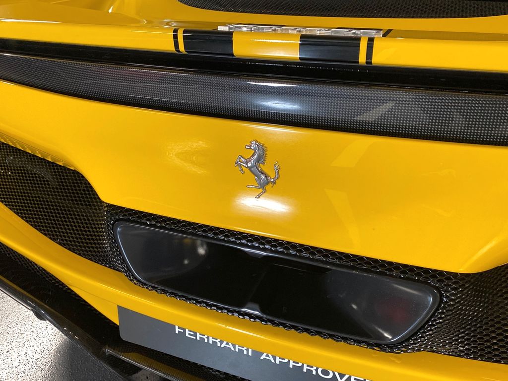 Ferrari 296 GTB 2023