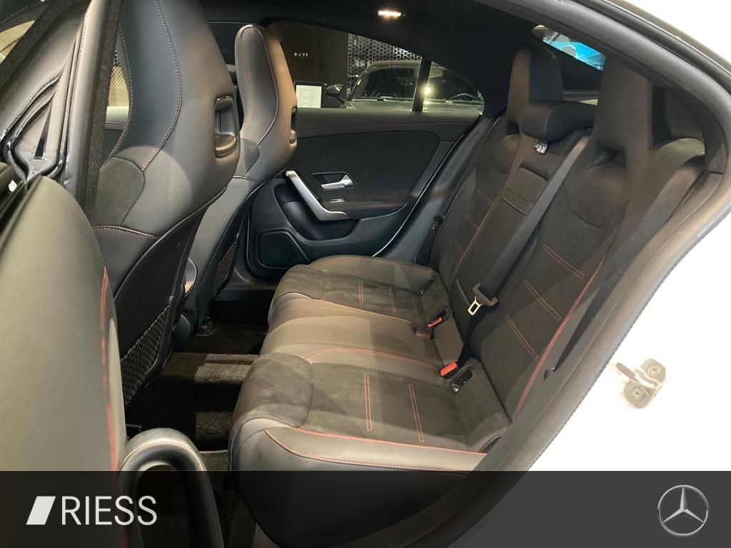 Mercedes-Benz CLA 200 2025