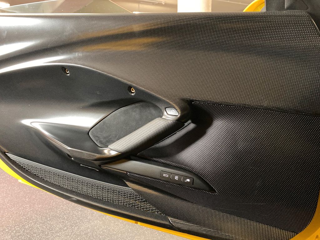 Ferrari 296 GTB 2023