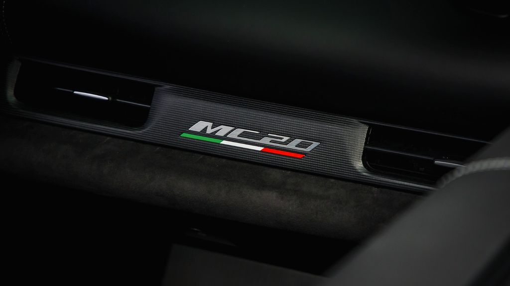 Maserati MC20 2023