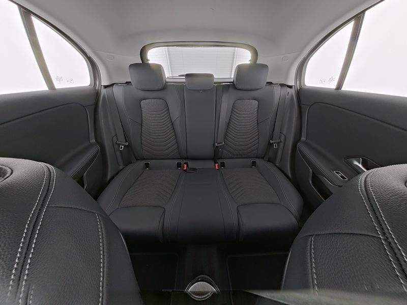 Mercedes-Benz A 200 2024