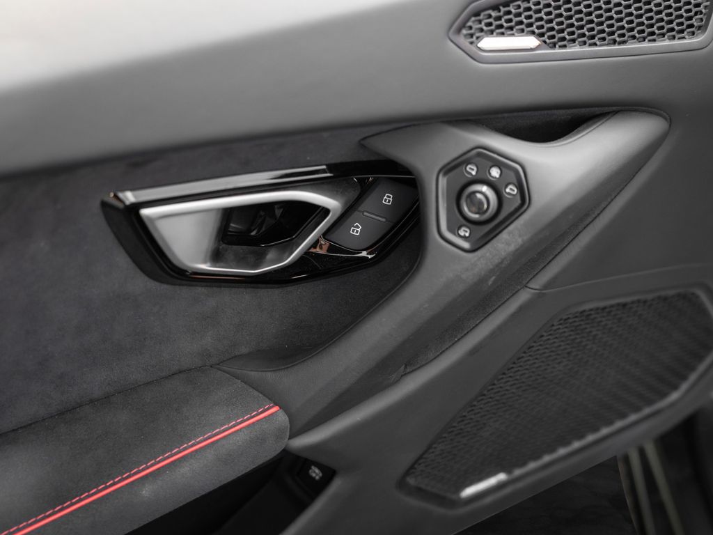 Lamborghini Huracán 2024