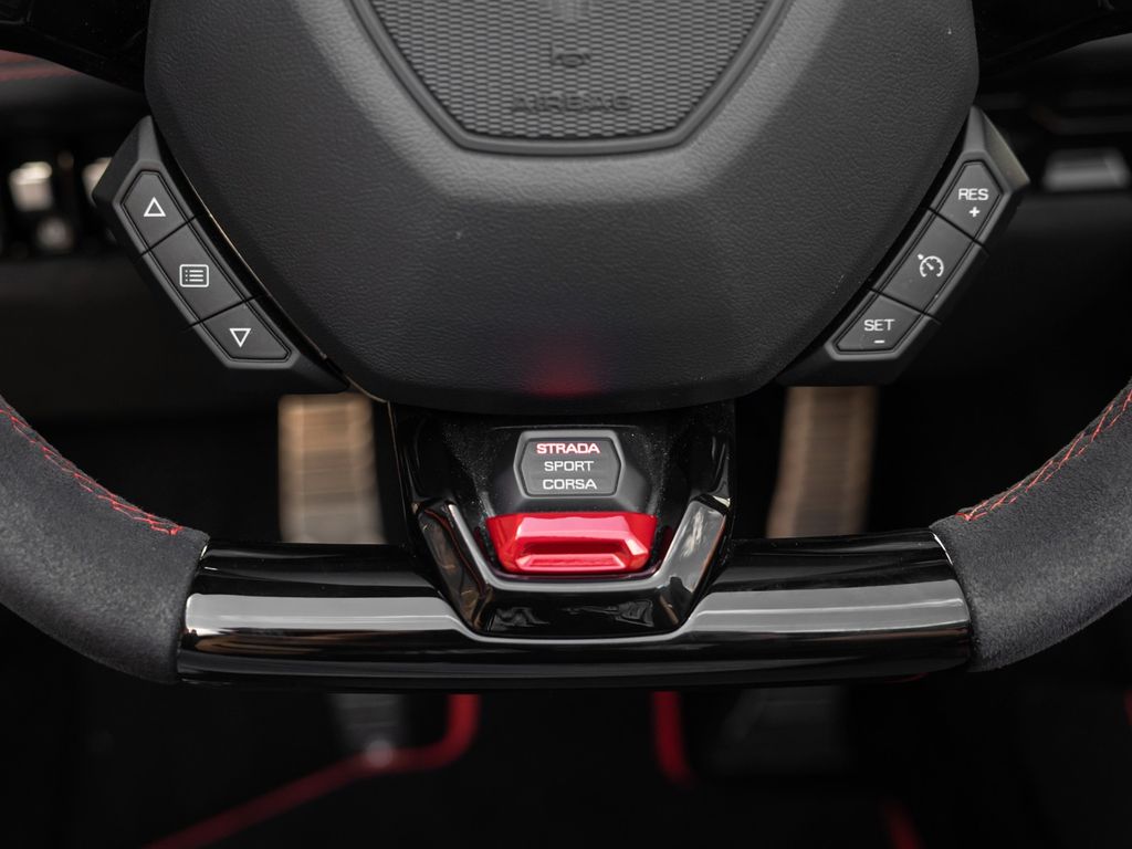 Lamborghini Huracán 2024