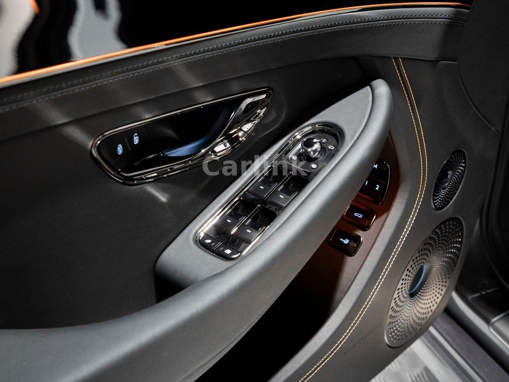 Bentley Continental GTC 2025