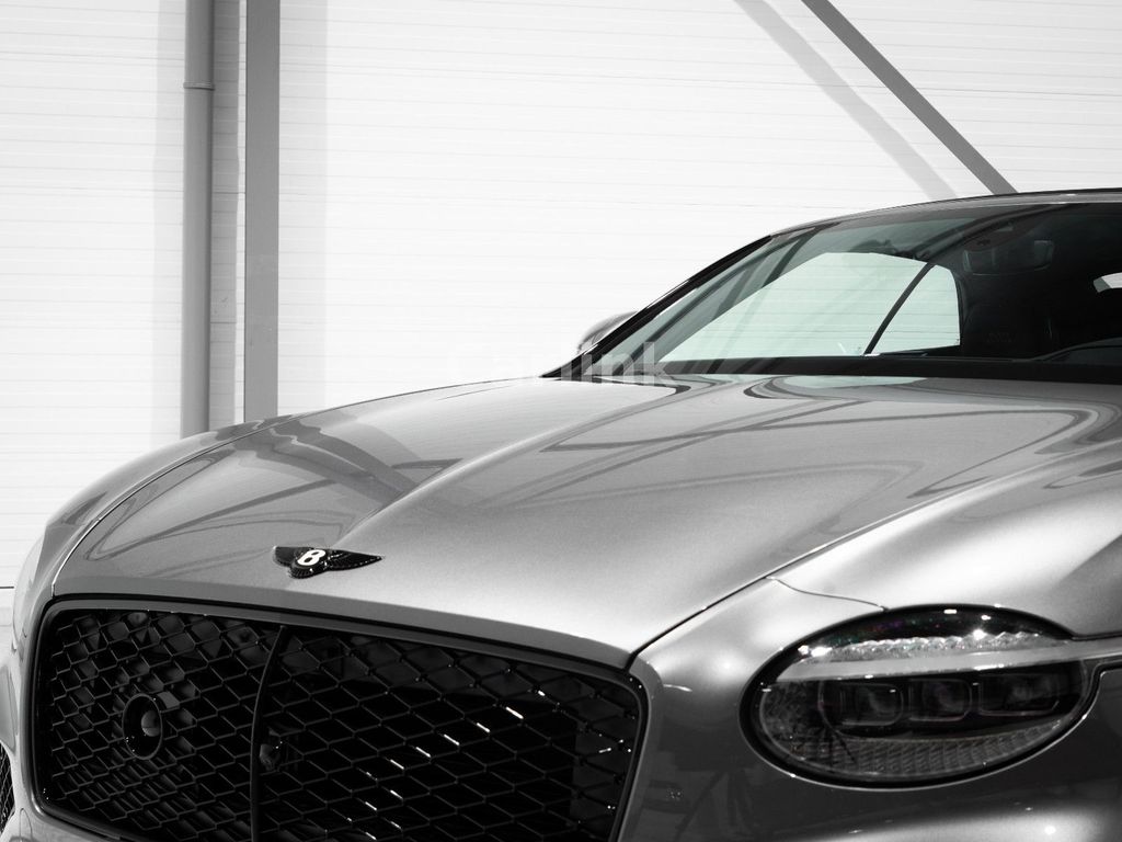 Bentley Continental GTC 2025