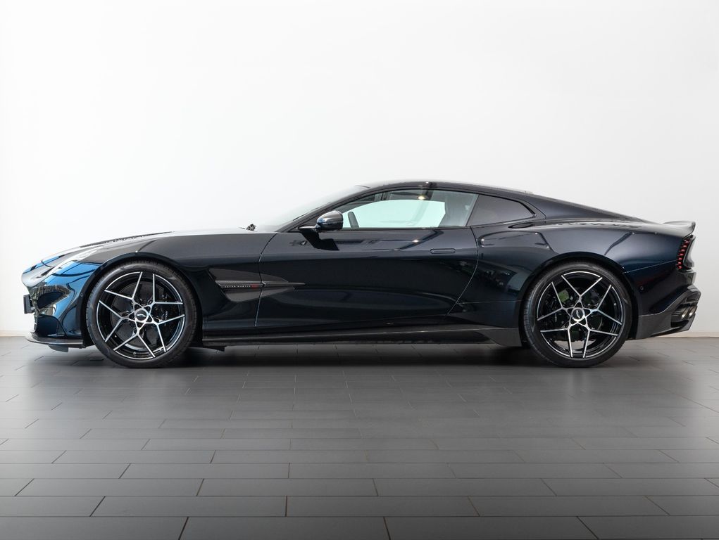 Aston Martin Vanquish 2025