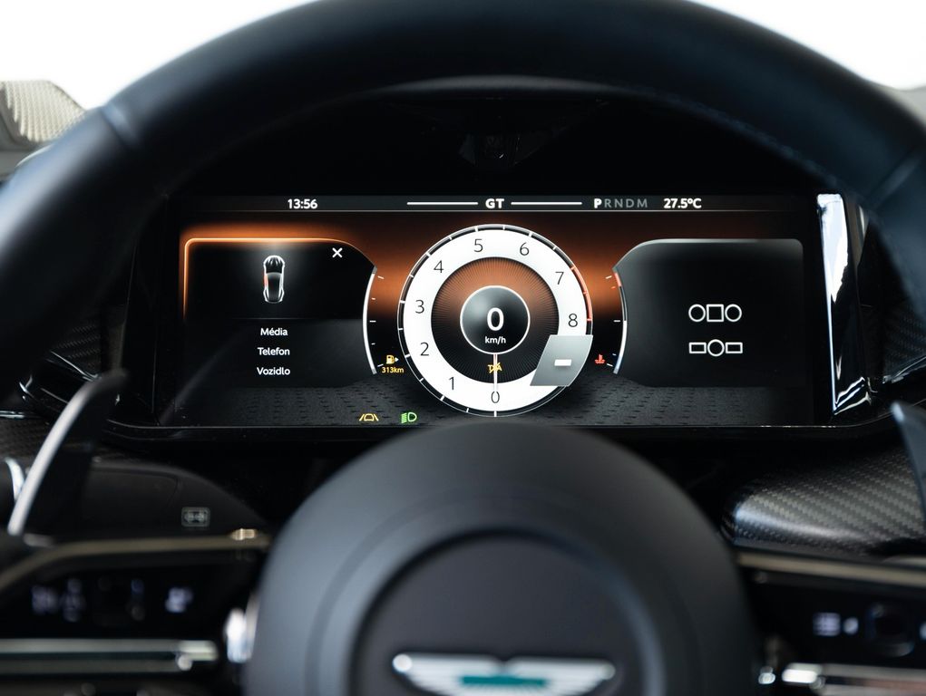 Aston Martin Vanquish 2025