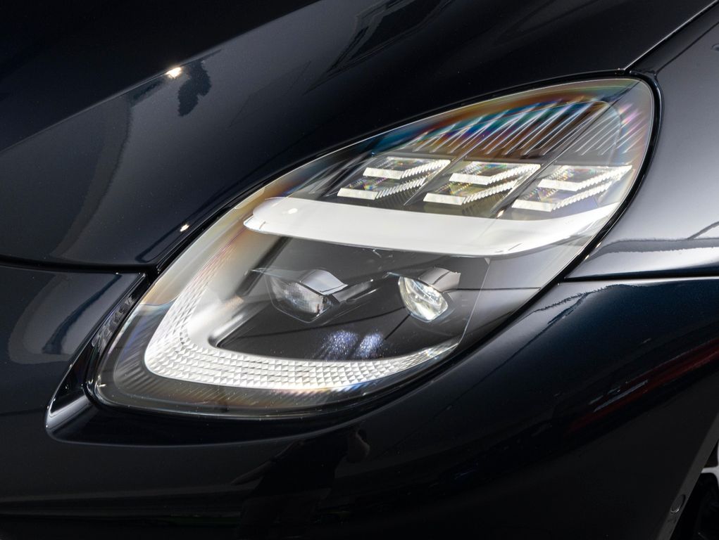 Aston Martin Vanquish 2025