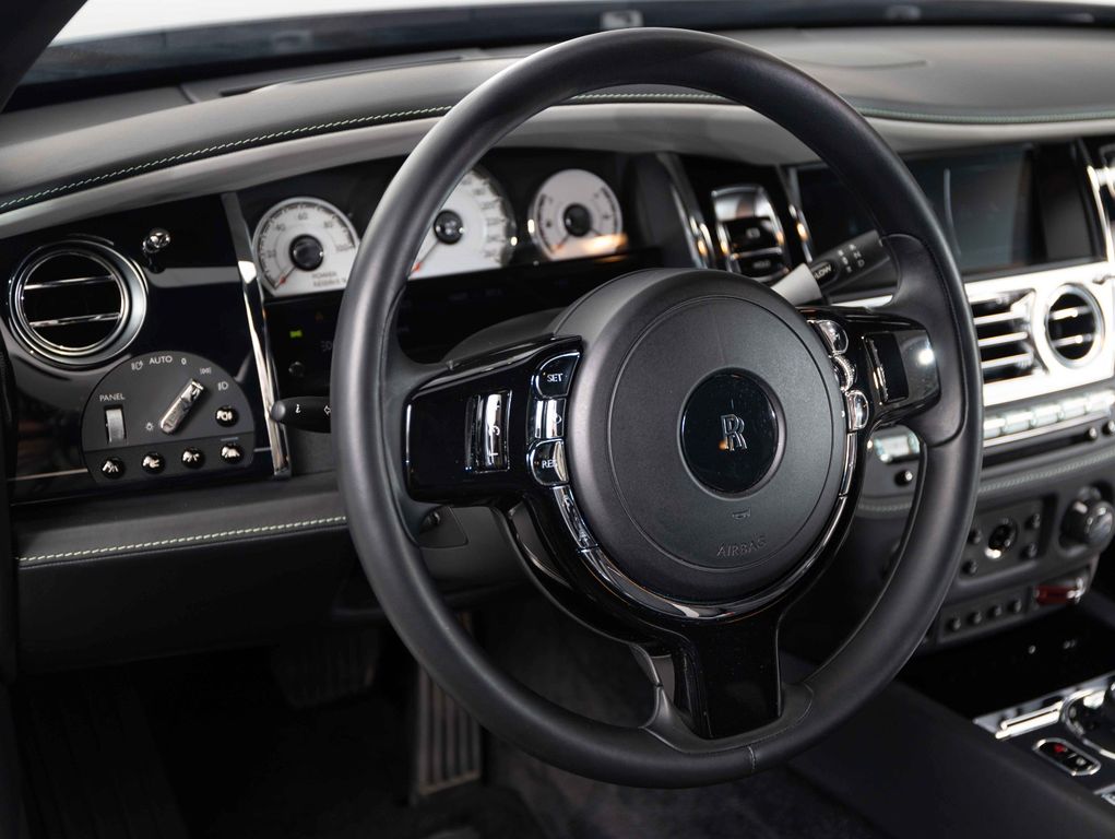 Rolls-Royce Wraith 2023