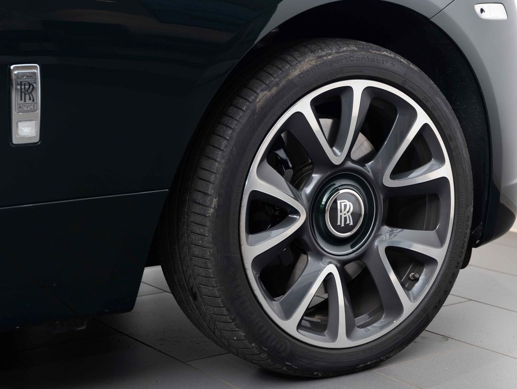 Rolls-Royce Wraith 2023