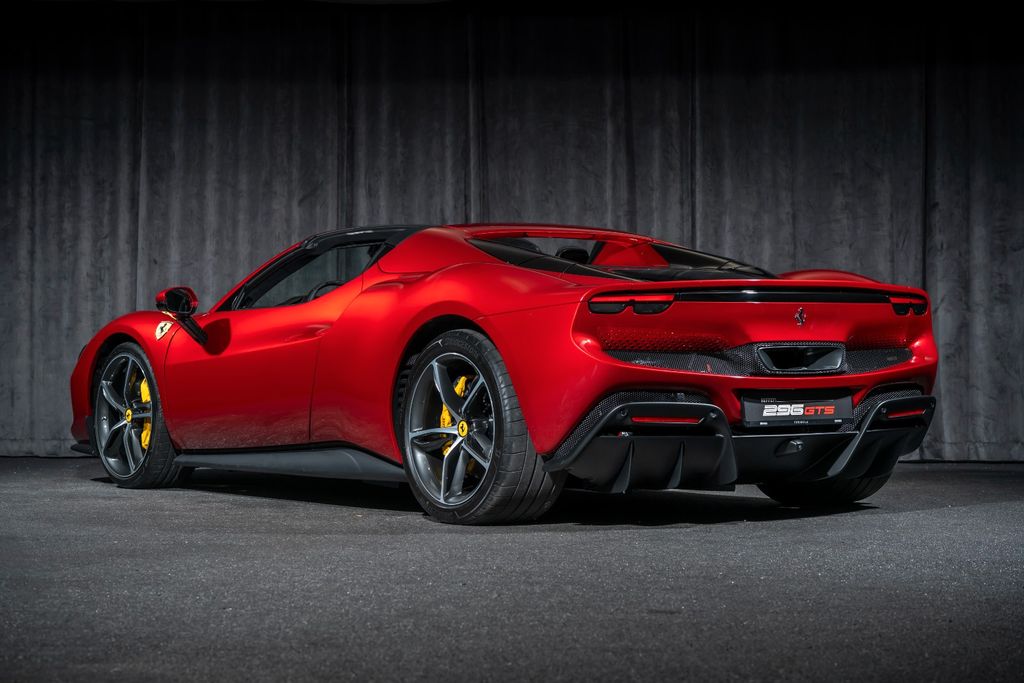 Ferrari 296 GTS