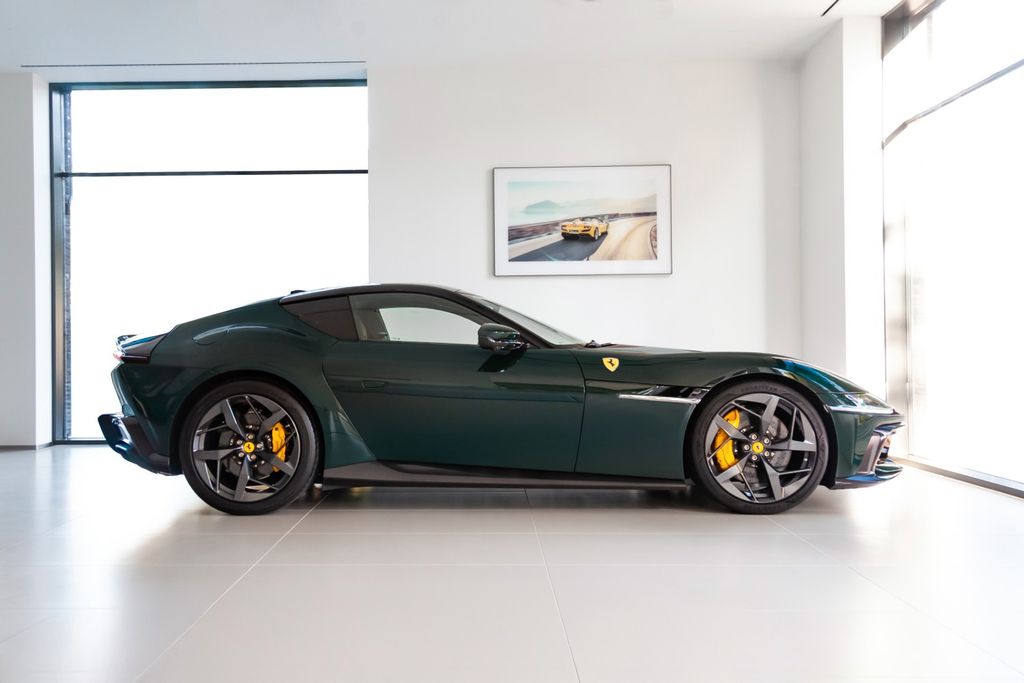 Ferrari 12Cilindri 2025