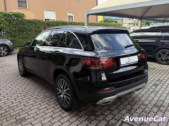 Mercedes-Benz GLC 300 2021