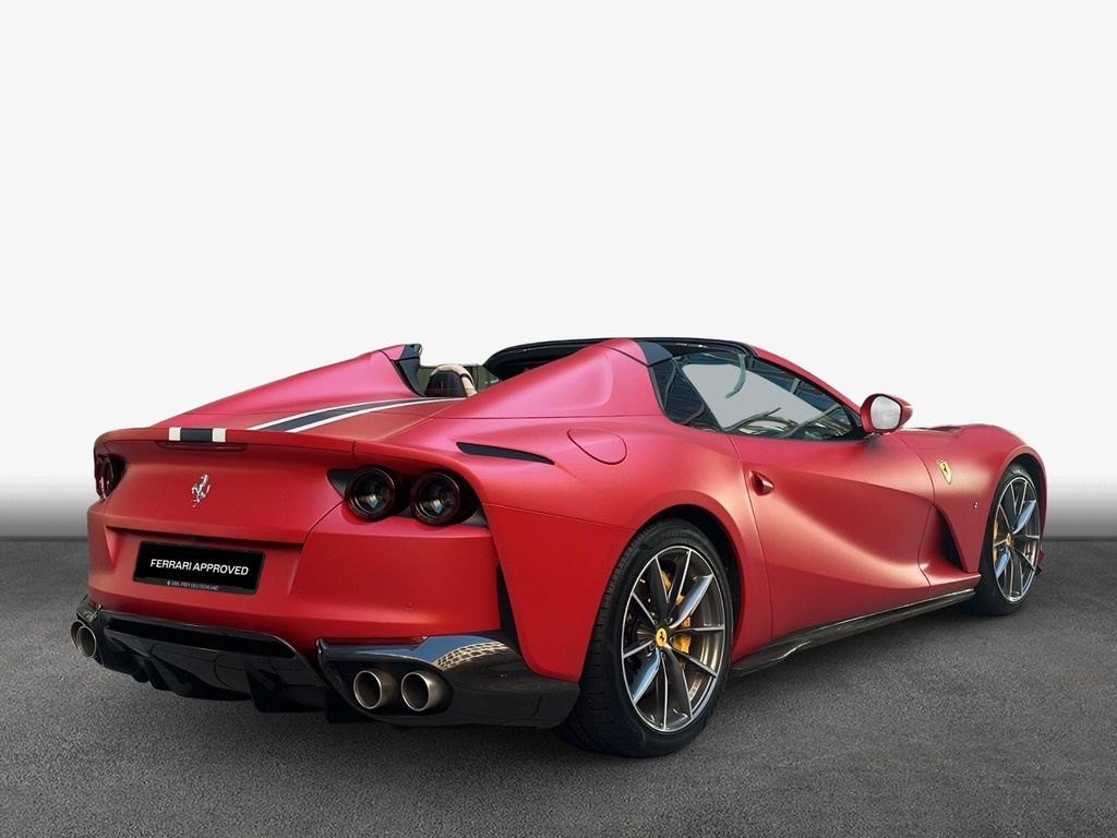 Ferrari 812 2023