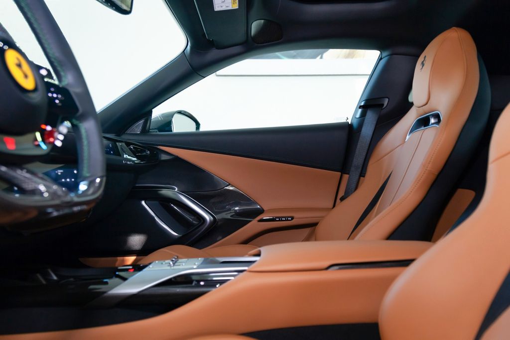 Ferrari 12Cilindri 2025