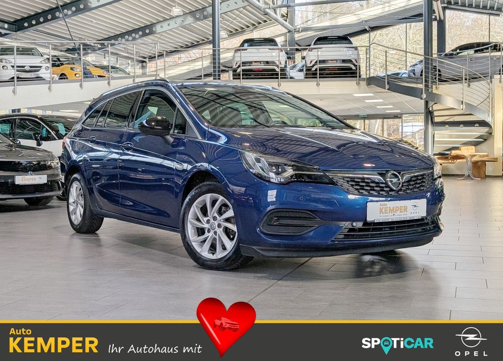 Opel Astra 2022