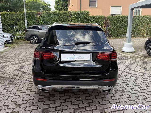 Mercedes-Benz GLC 300 2021