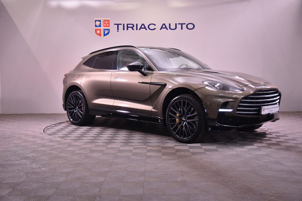 Aston Martin DBX 2023