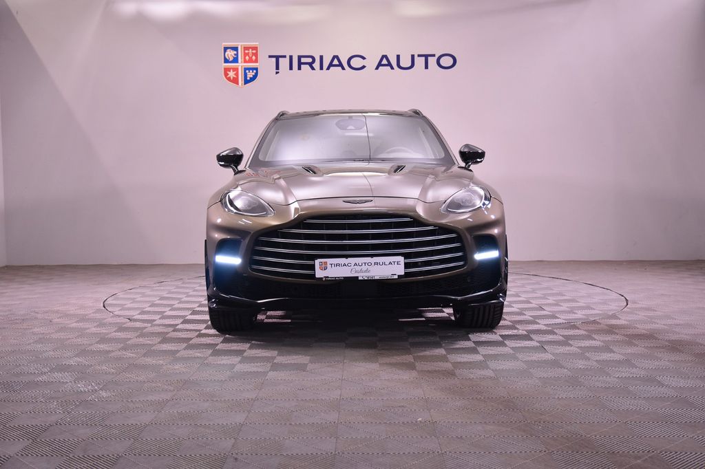 Aston Martin DBX 2023
