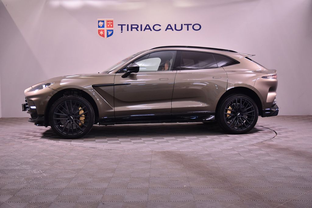 Aston Martin DBX 2023