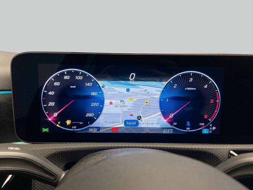 Mercedes-Benz A 220 2024