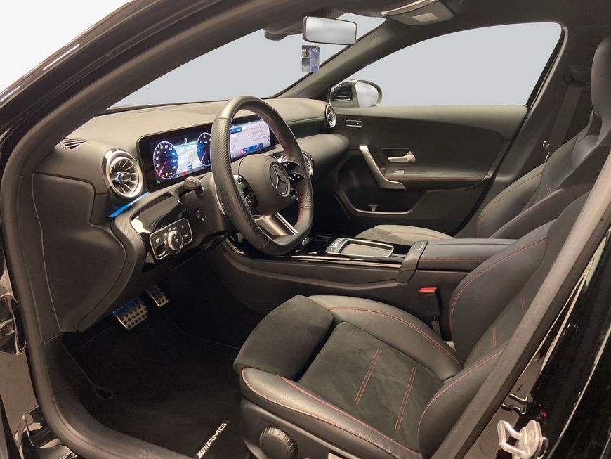 Mercedes-Benz A 220 2024