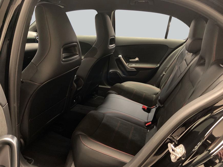 Mercedes-Benz A 220 2024