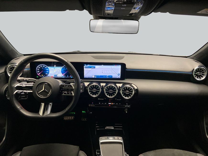 Mercedes-Benz A 220 2024
