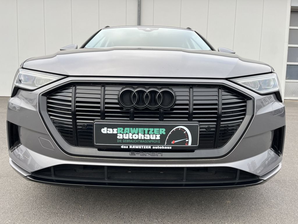 Audi e-tron 2022