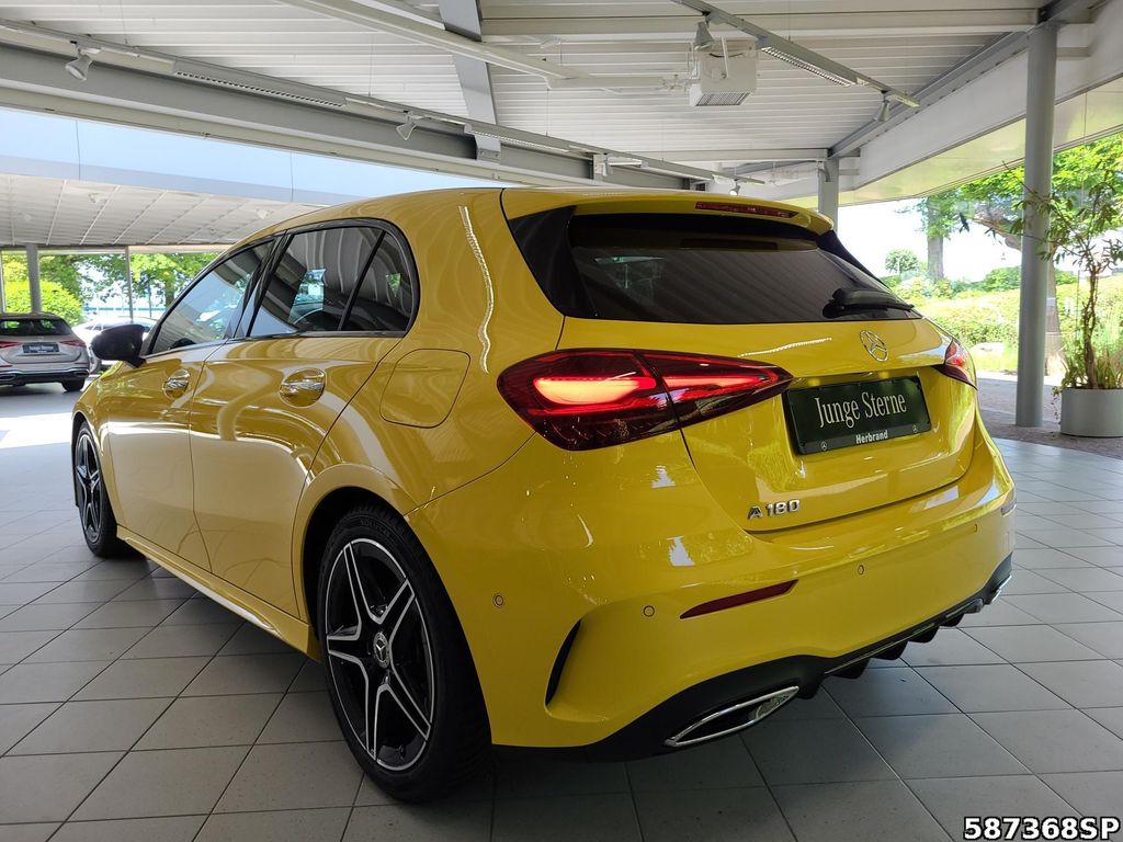 Mercedes-Benz A 180 2024