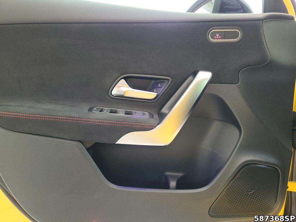 Mercedes-Benz A 180 2024