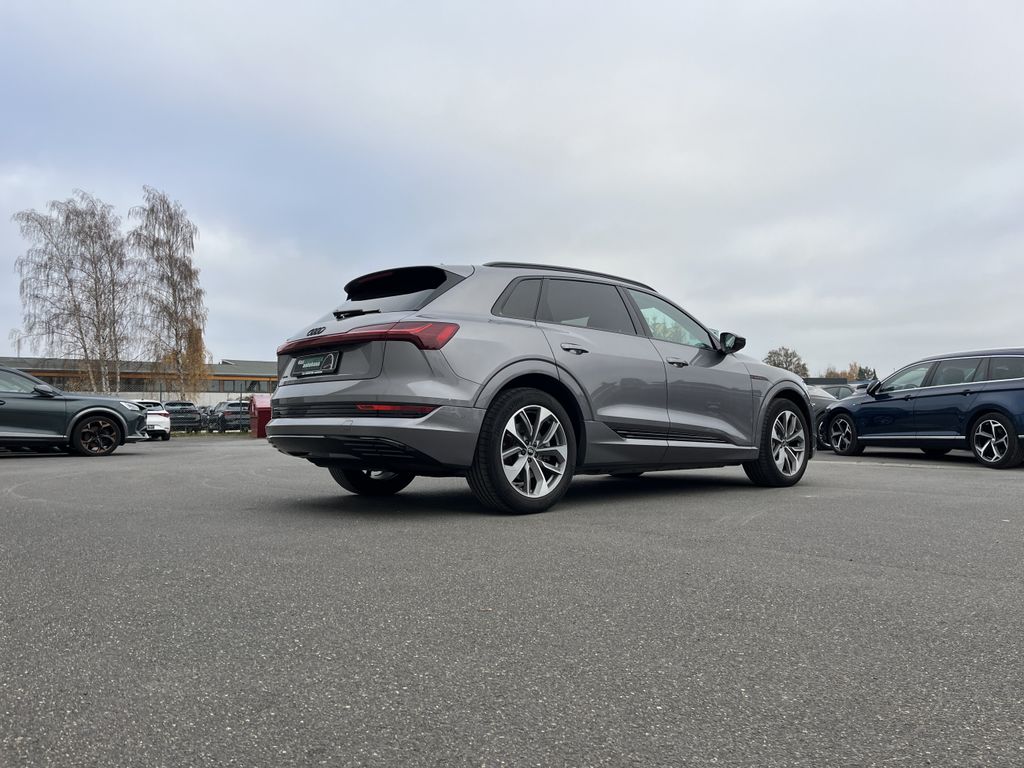 Audi e-tron 2022