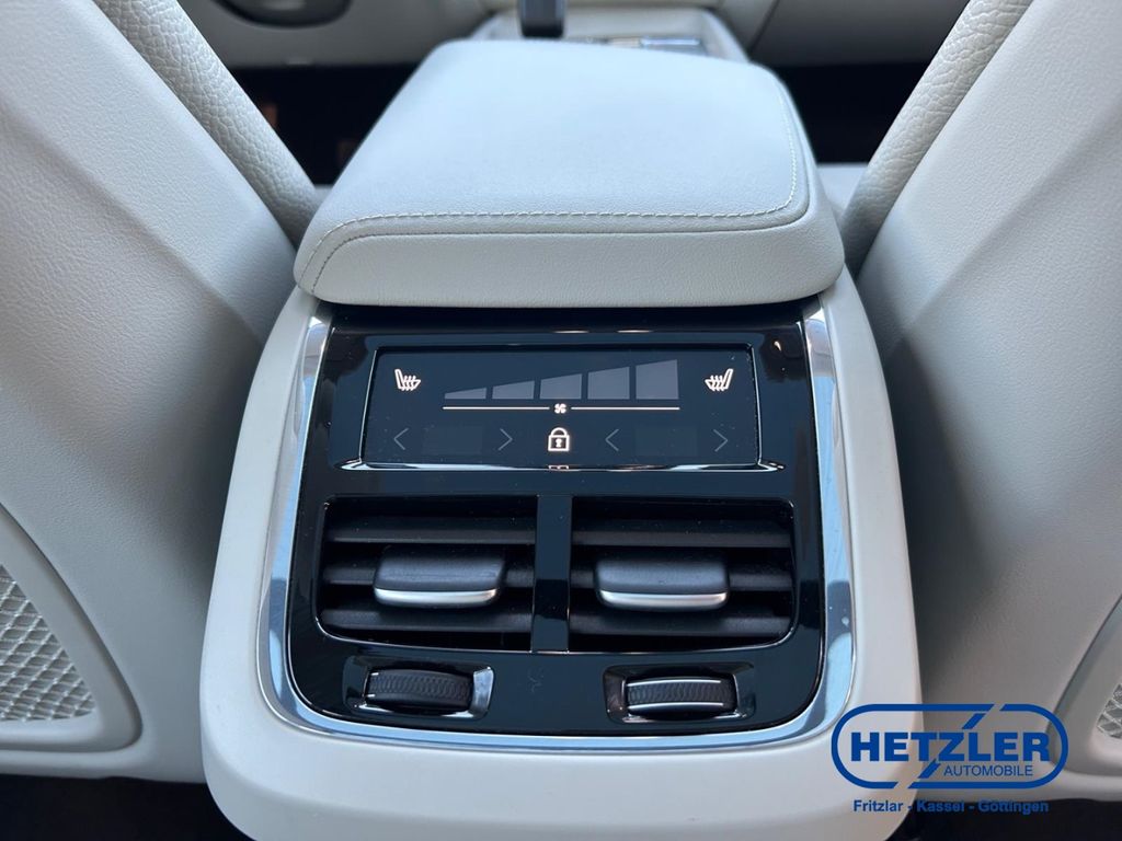 Volvo XC60 2022