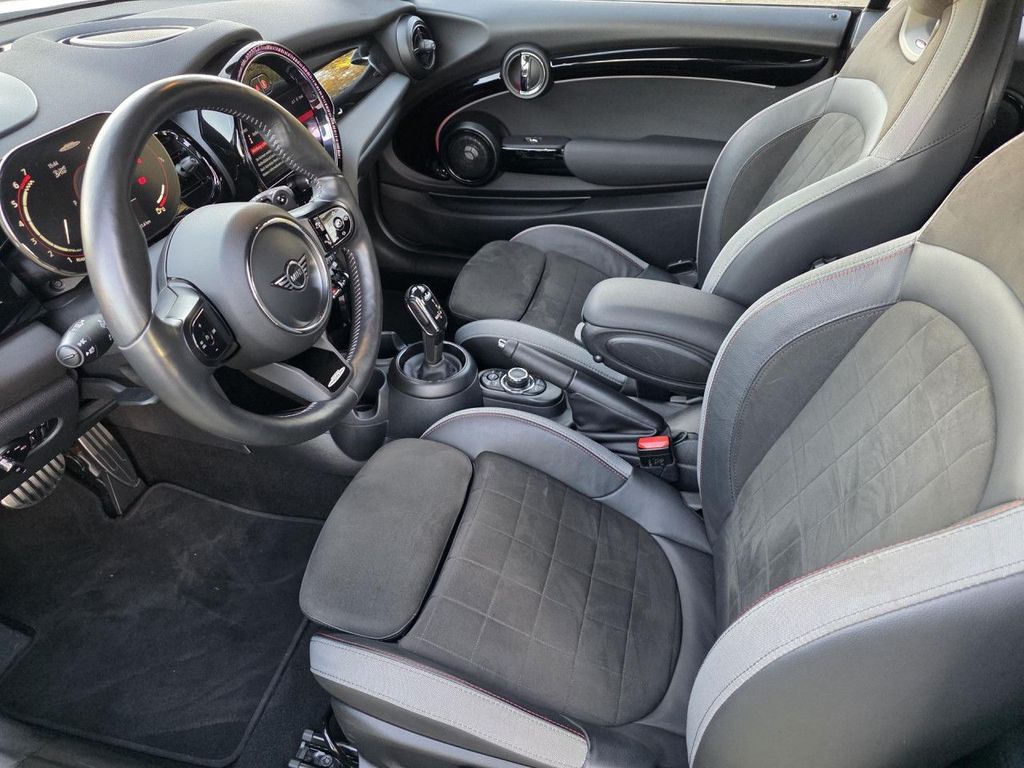 MINI John Cooper Works Cabrio 2022