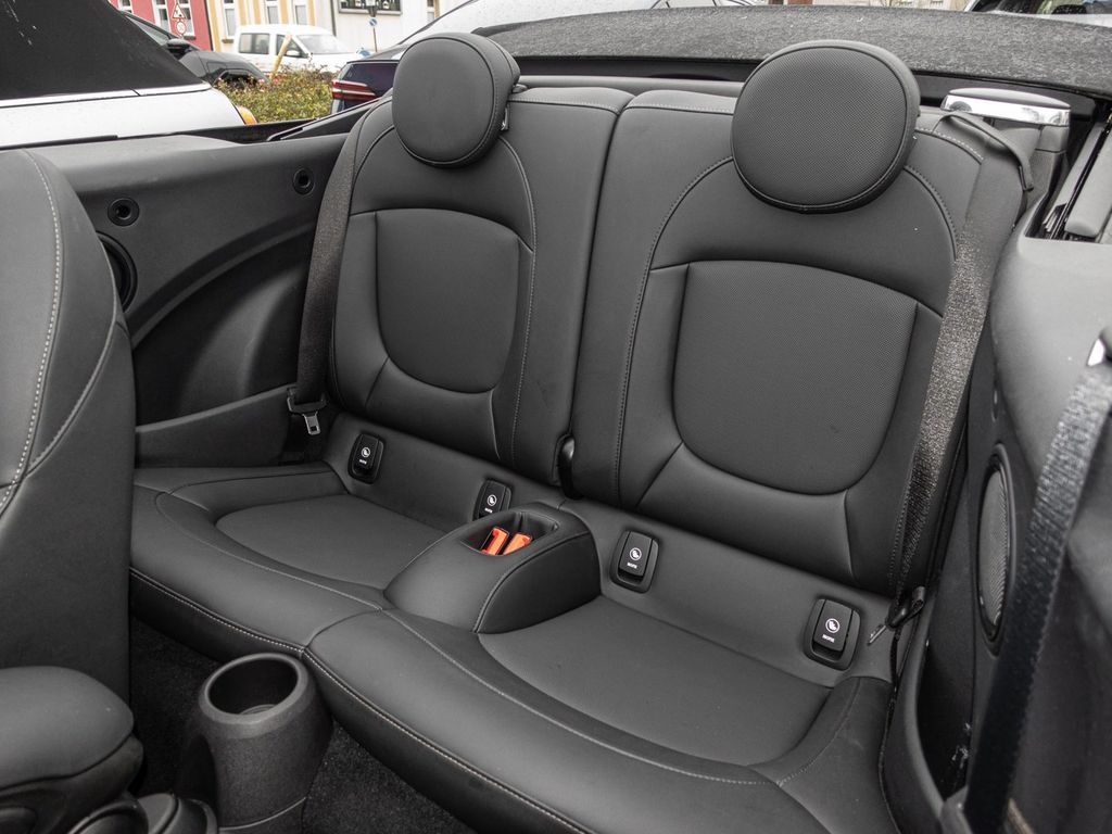 MINI Cooper Cabrio 2023