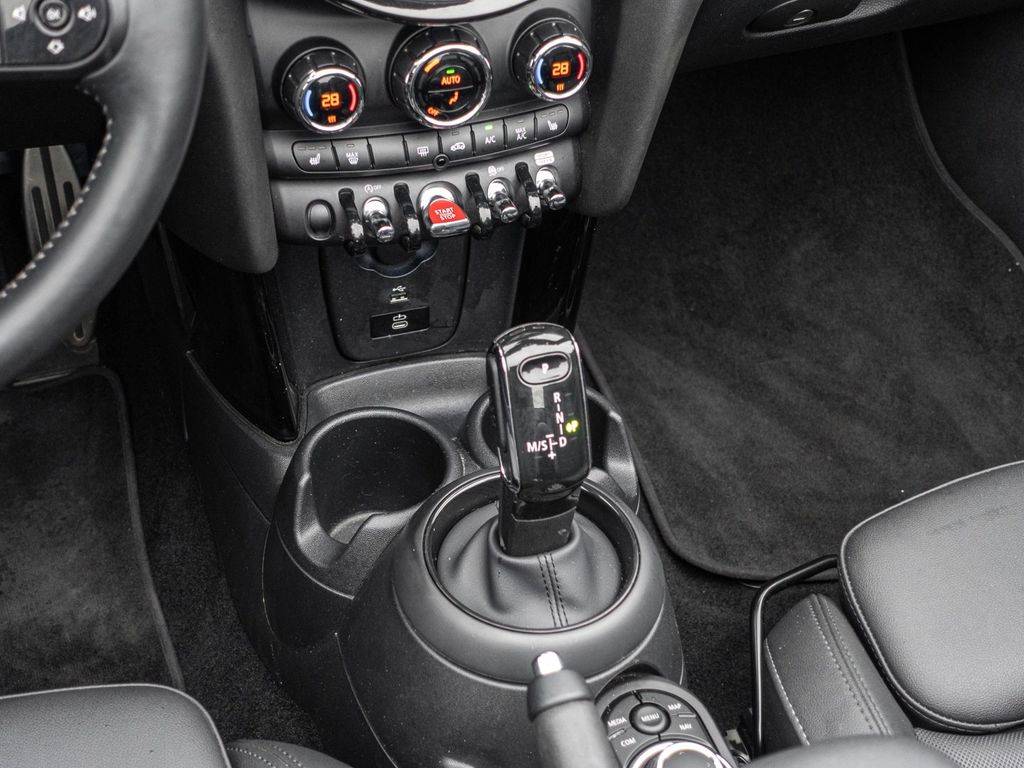 MINI Cooper Cabrio 2023