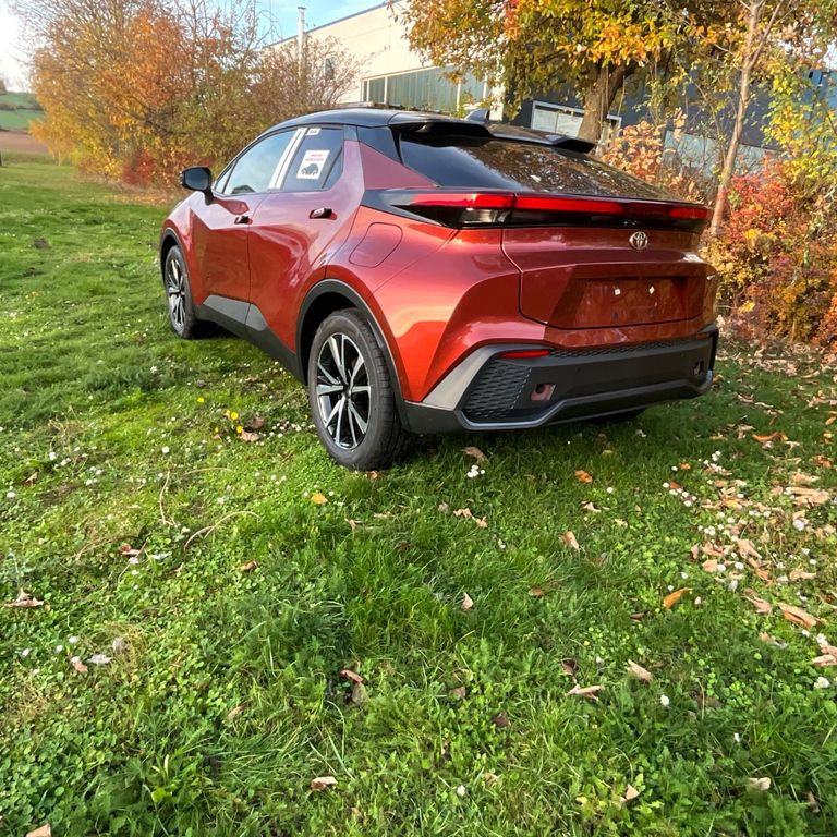 Toyota C-HR 2025