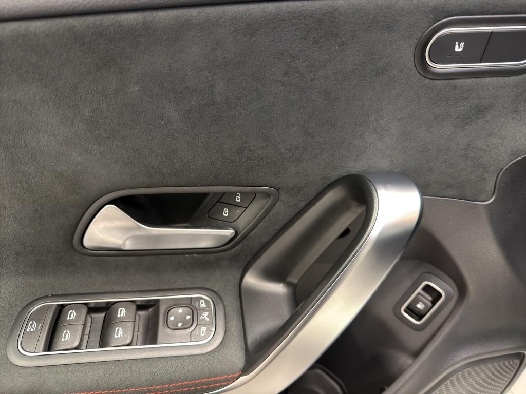 Mercedes-Benz CLA 250 2025