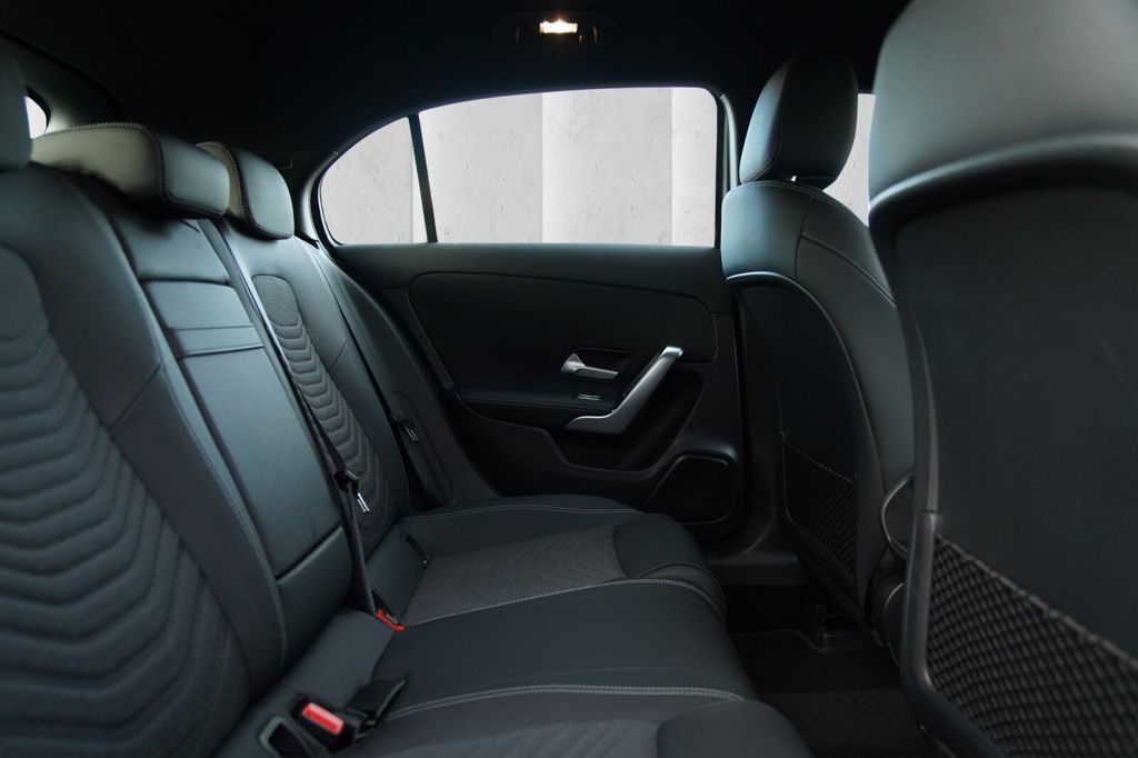 Mercedes-Benz A 180 2024