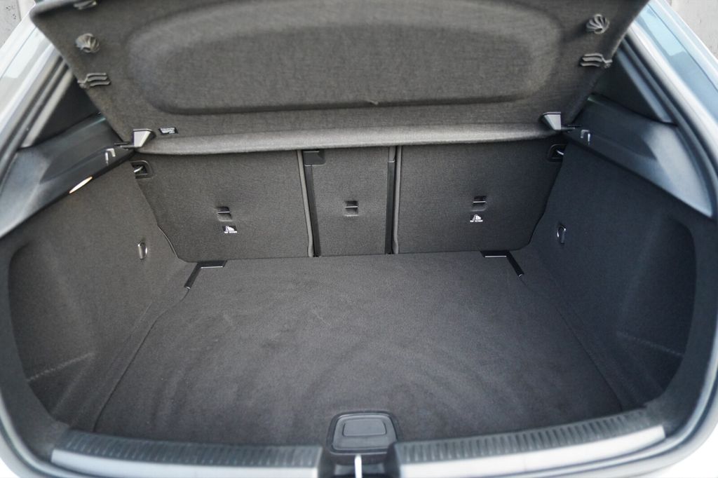 Mercedes-Benz A 180 2024