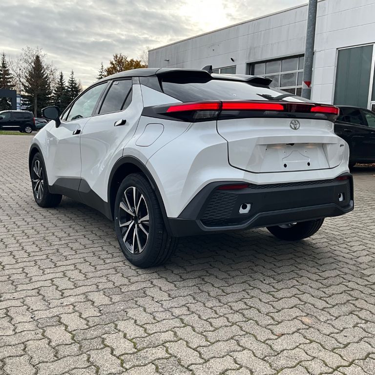 Toyota C-HR 2025