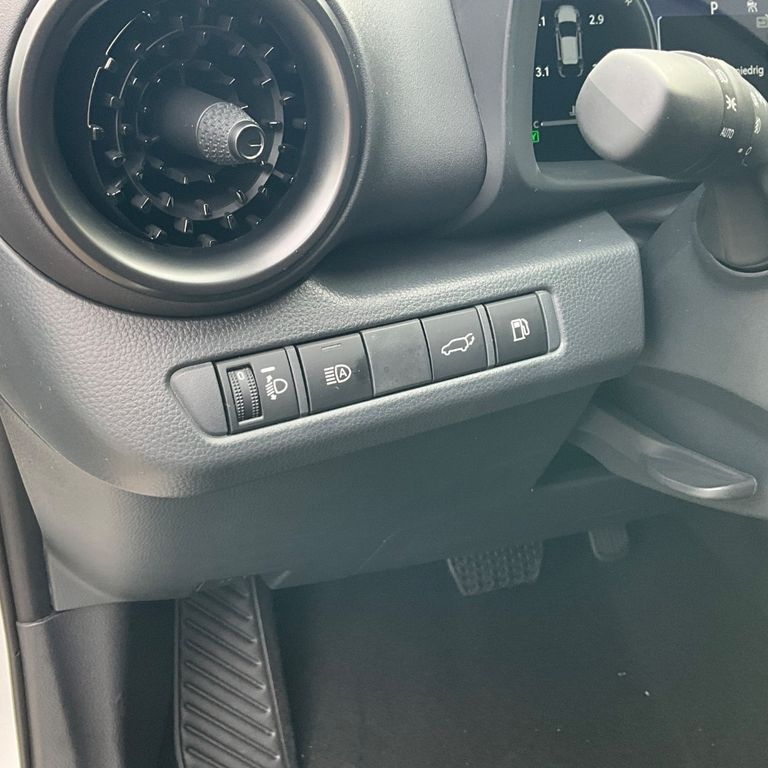 Toyota C-HR 2025