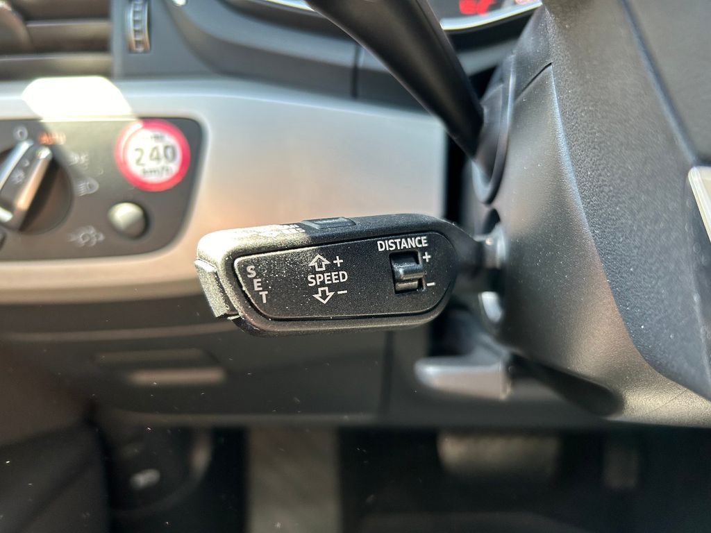 Audi A4 2021